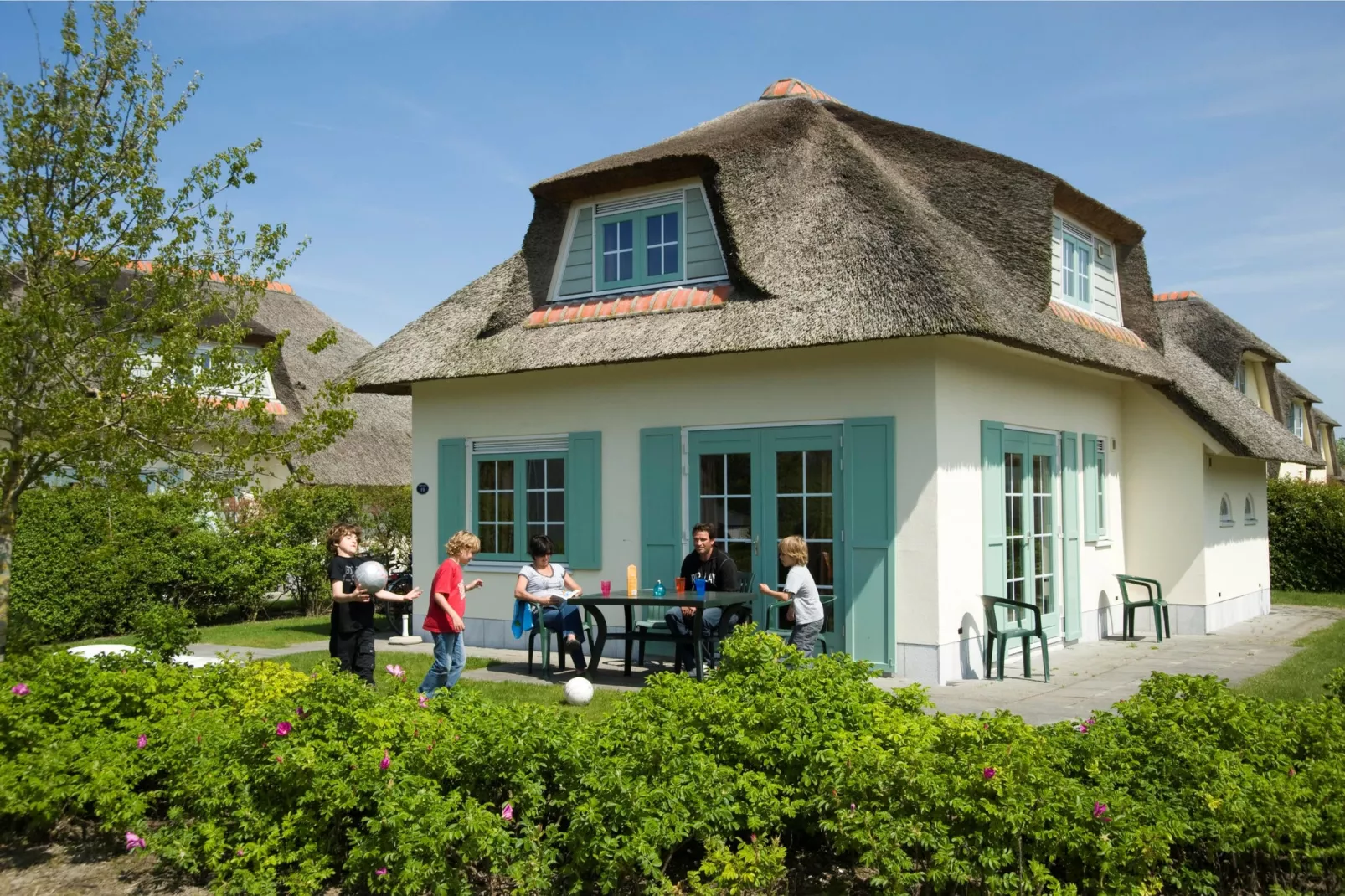 Buitenhof Domburg 12-Exterior summer