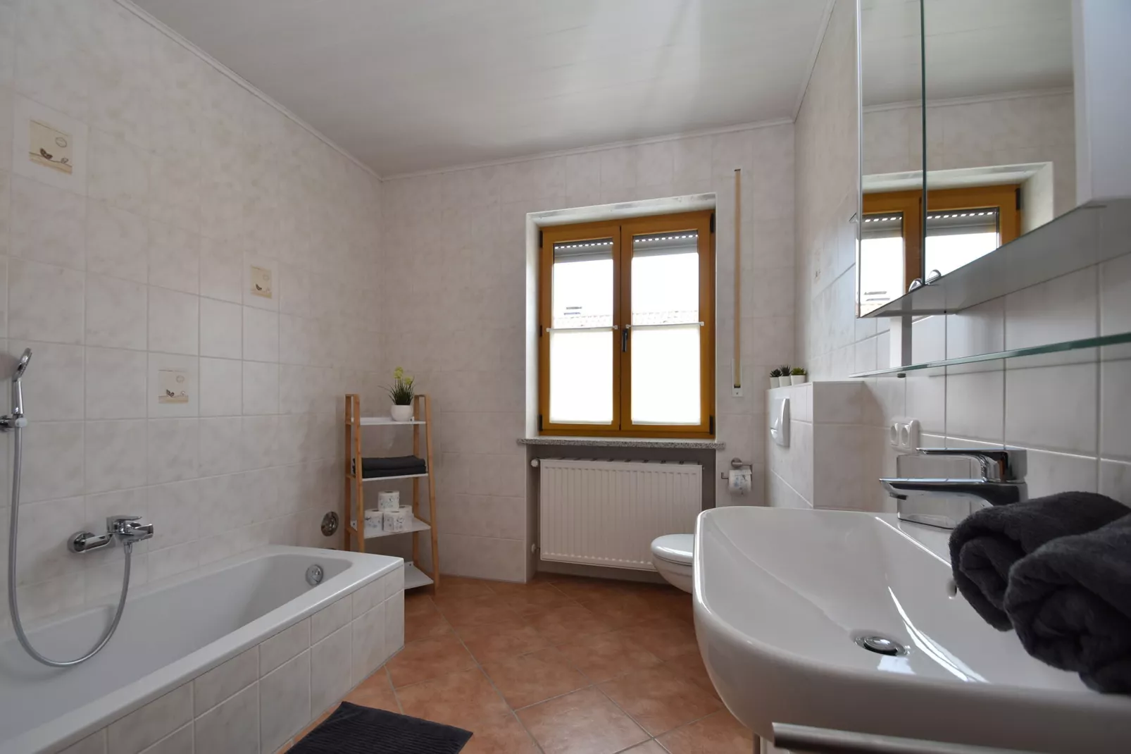 Schloßbergblick-Bathroom