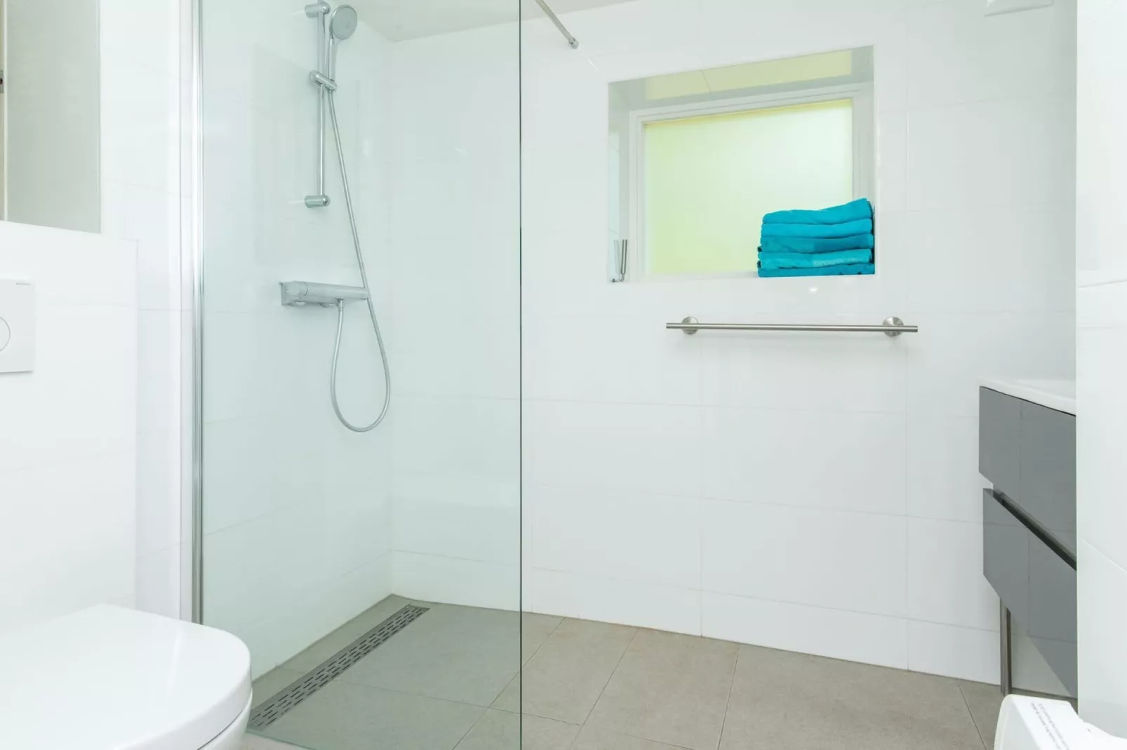 Waterhoenlaan 8-Bathroom