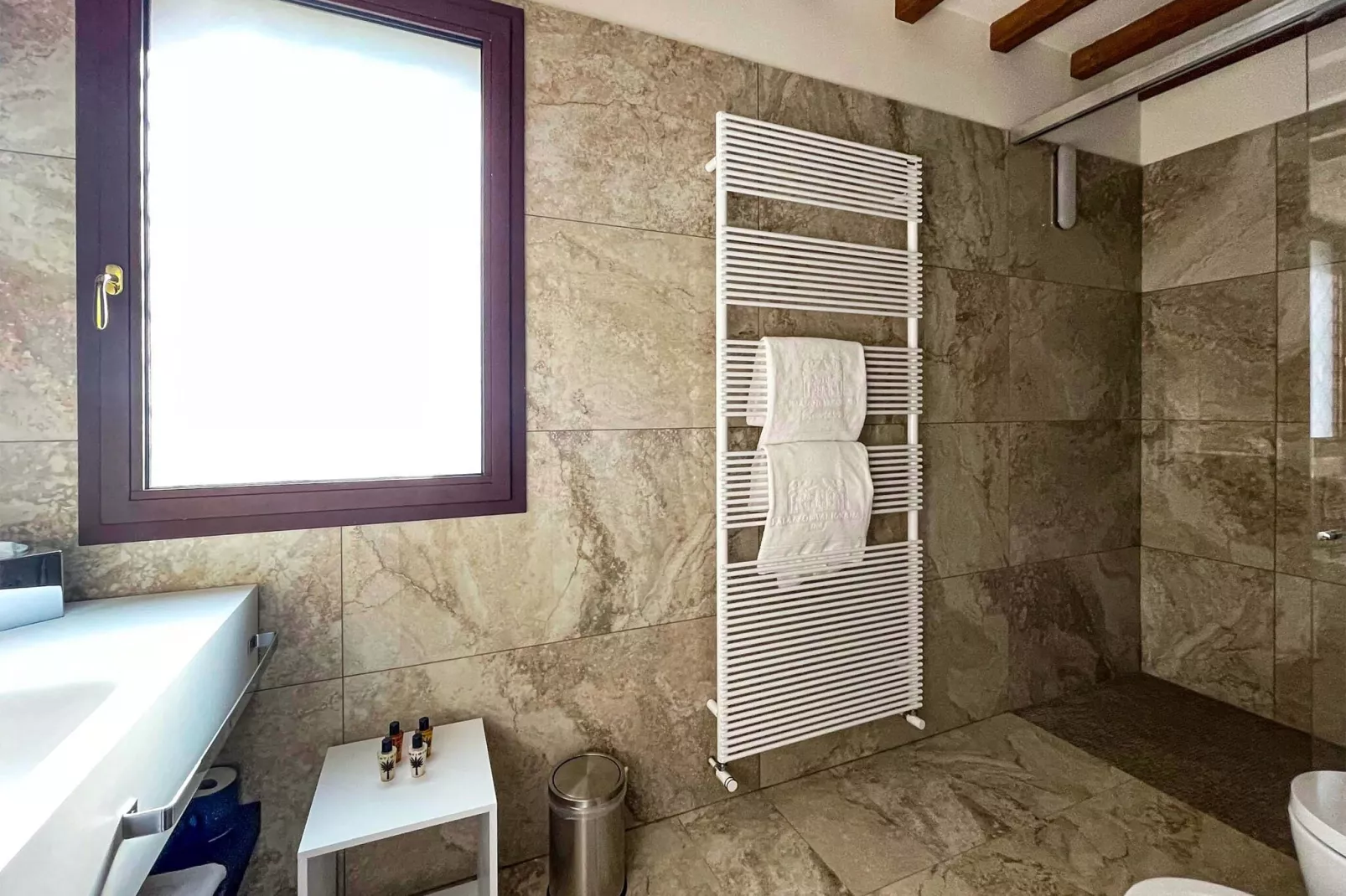 Colombara-Bathroom