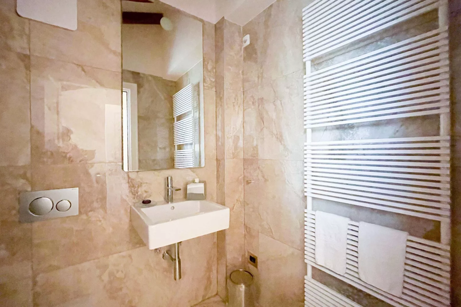 Colombara-Bathroom