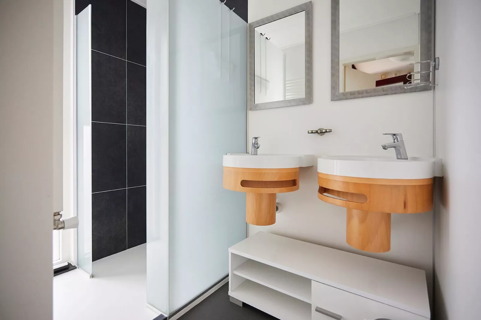 Vakantiepark Hof van Zeeland 3-Badezimmer