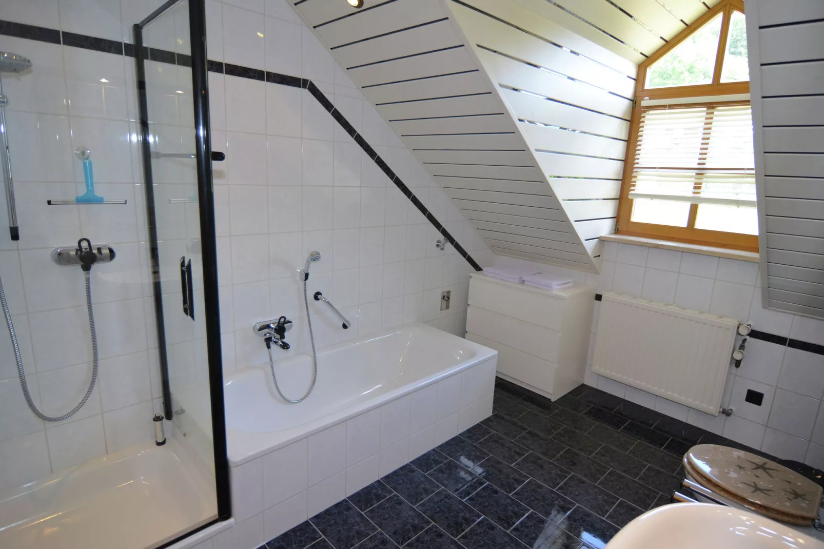 Im Altmühltal-Bathroom