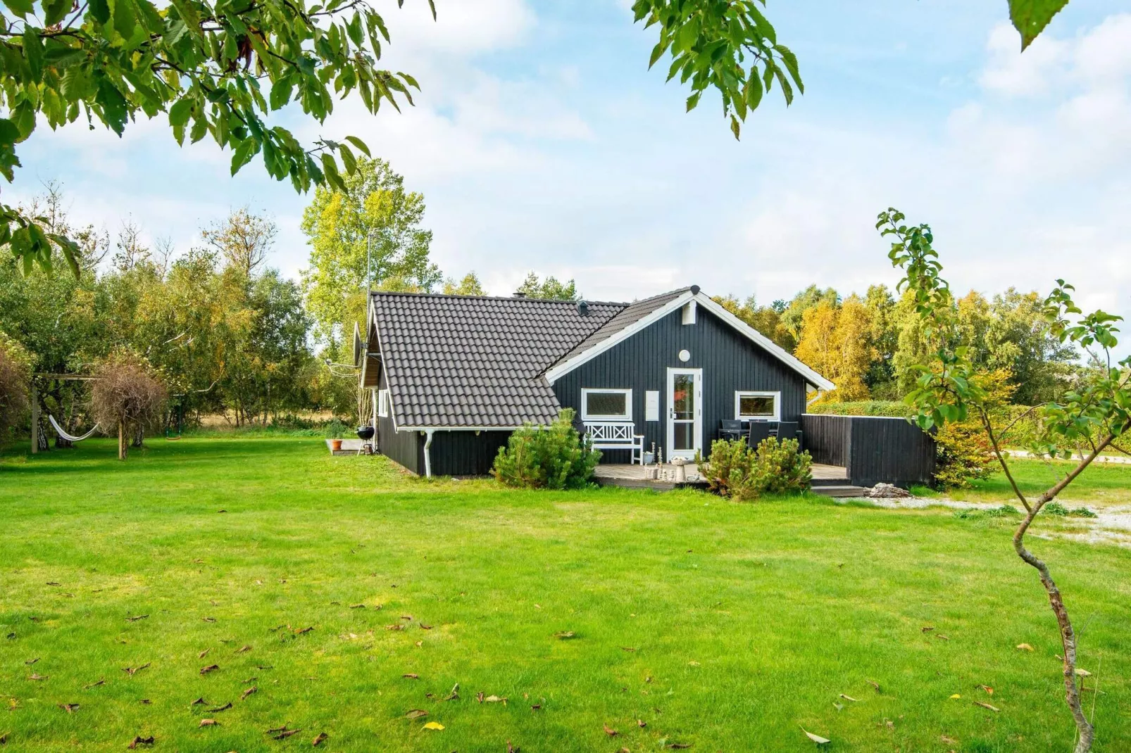 Comfortable Cottage with Large Grounds - By Traum Ferienwohnungen-View