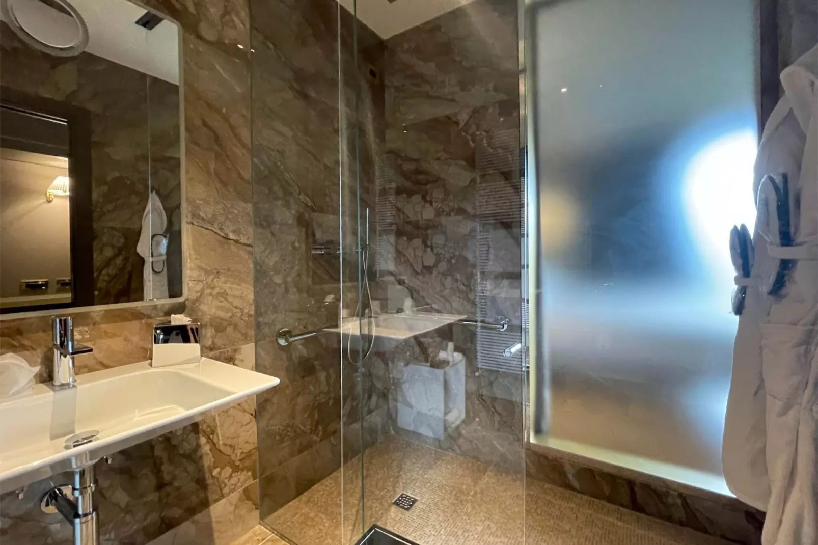 Tamburina-Bathroom