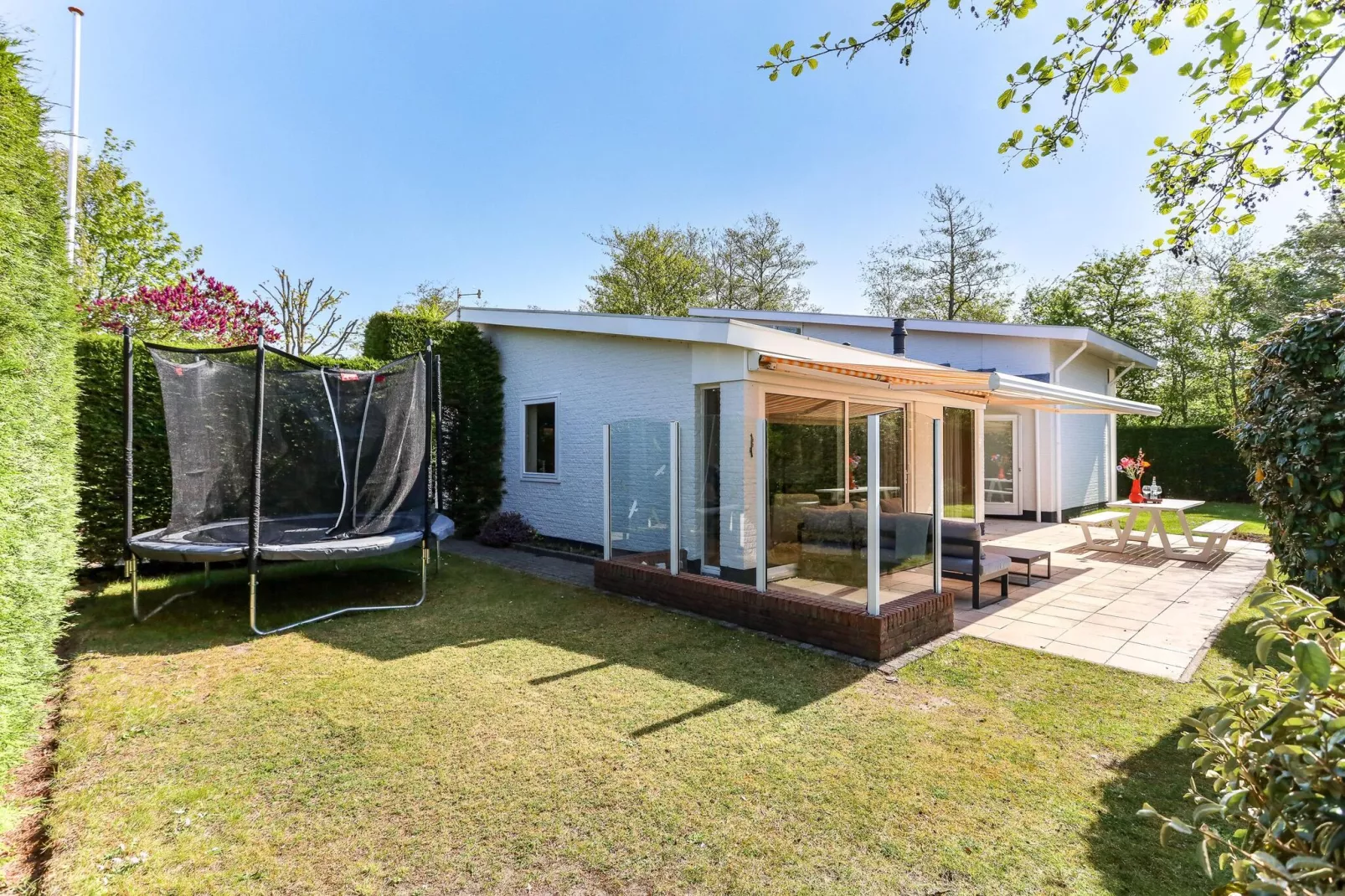 Iepenlaan 14-Exterior summer