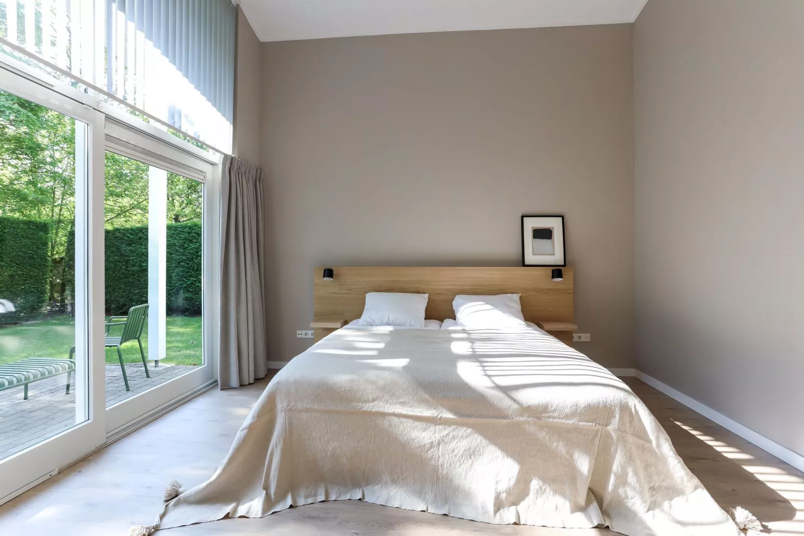 Iepenlaan 14-Bedroom