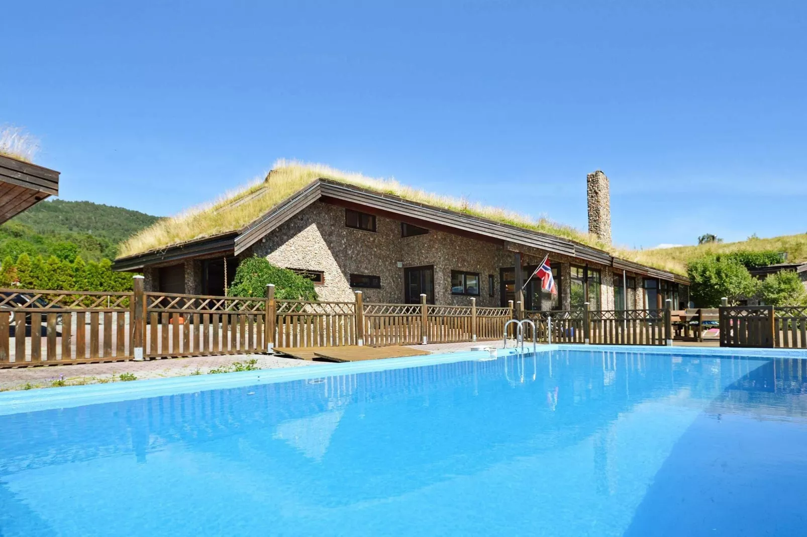 STRANDLOVEN ANNEKS-Pool