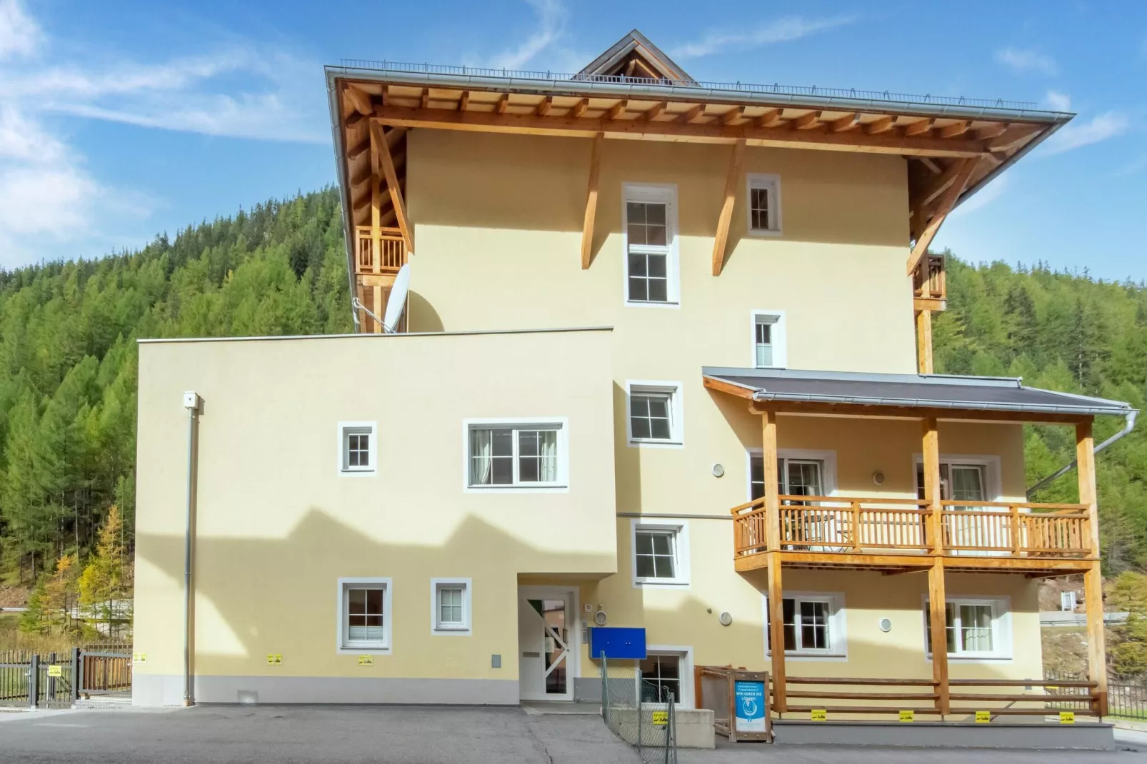Apartment Residenz Zwieselstein-Exterior summer