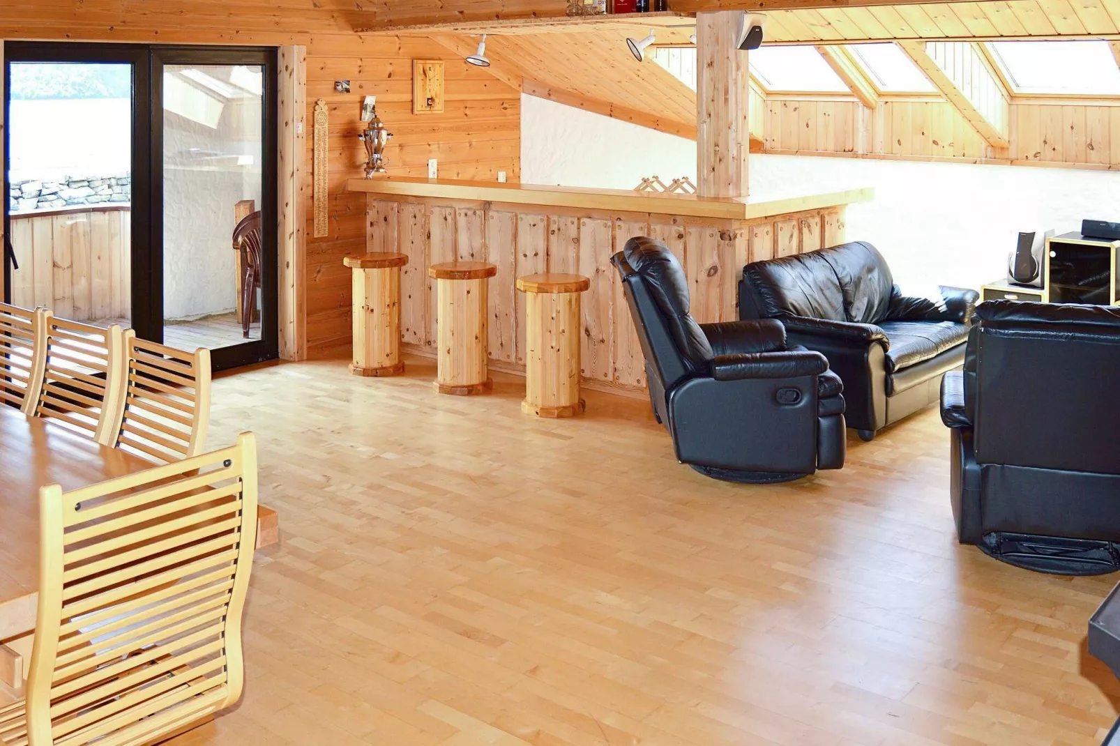 STRANDLOVEN ANNEKS-Indoor