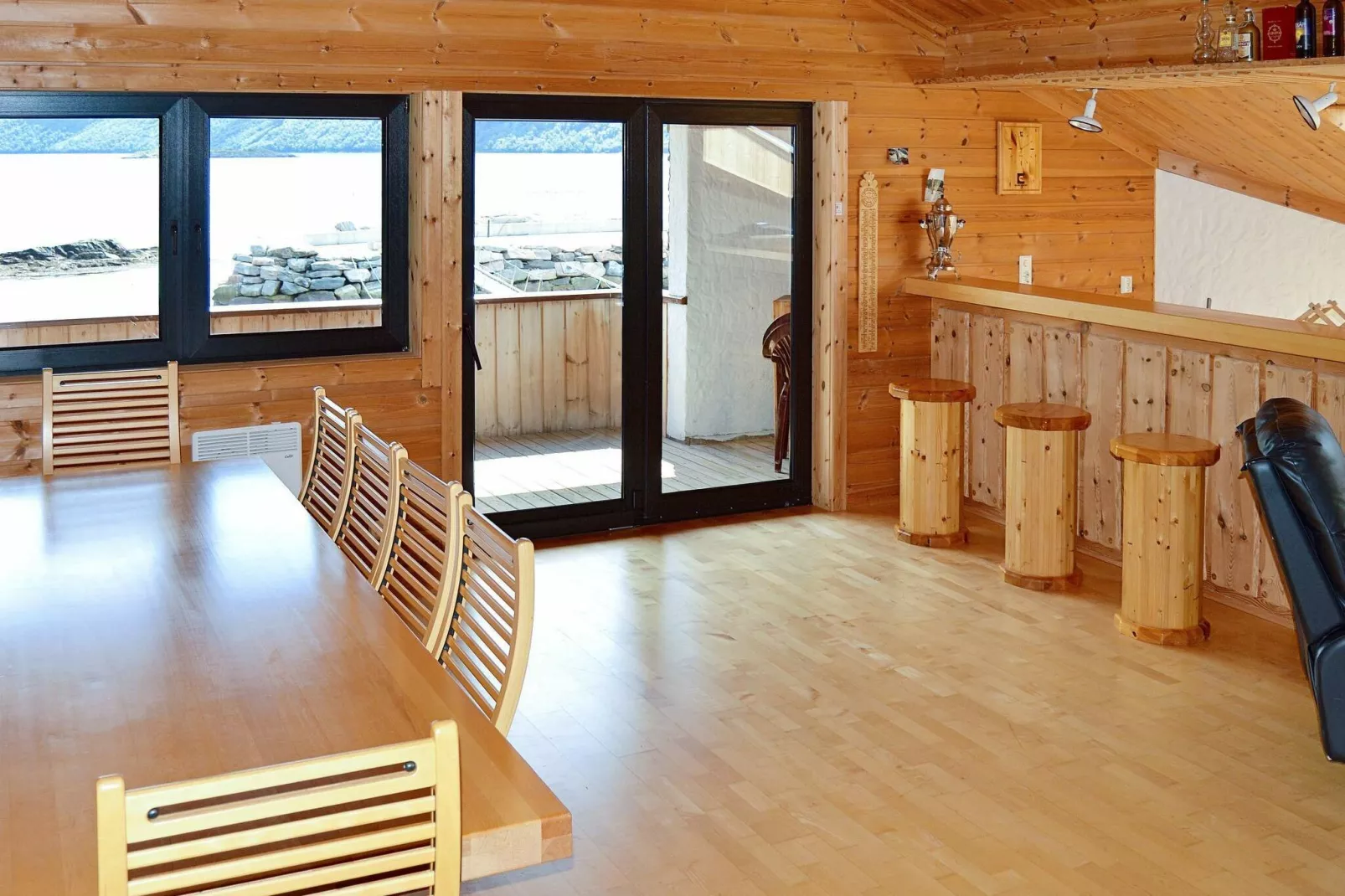STRANDLOVEN ANNEKS-Indoor