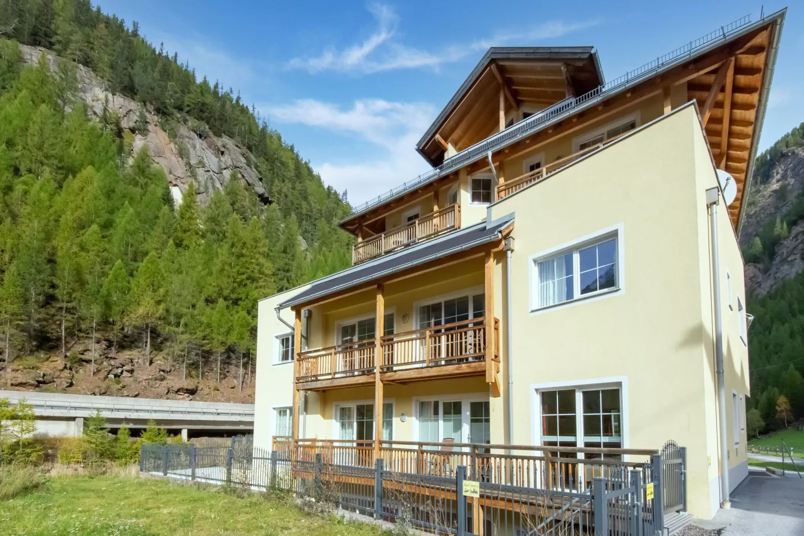 Apartment Residenz Zwieselstein-Exterior summer