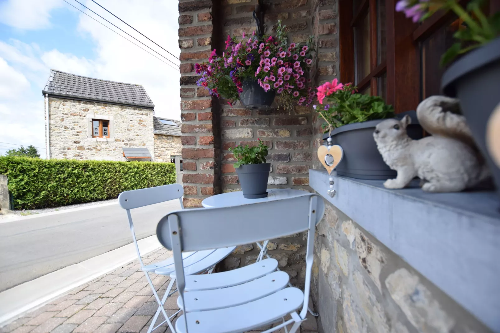 La Grange-Exterior summer