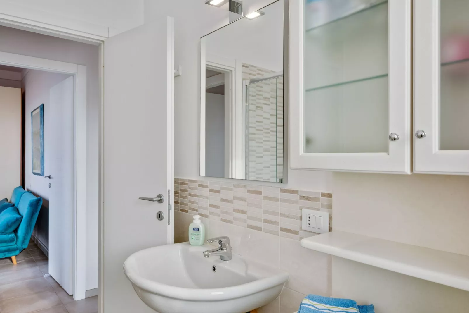 La Scogliera-Bathroom