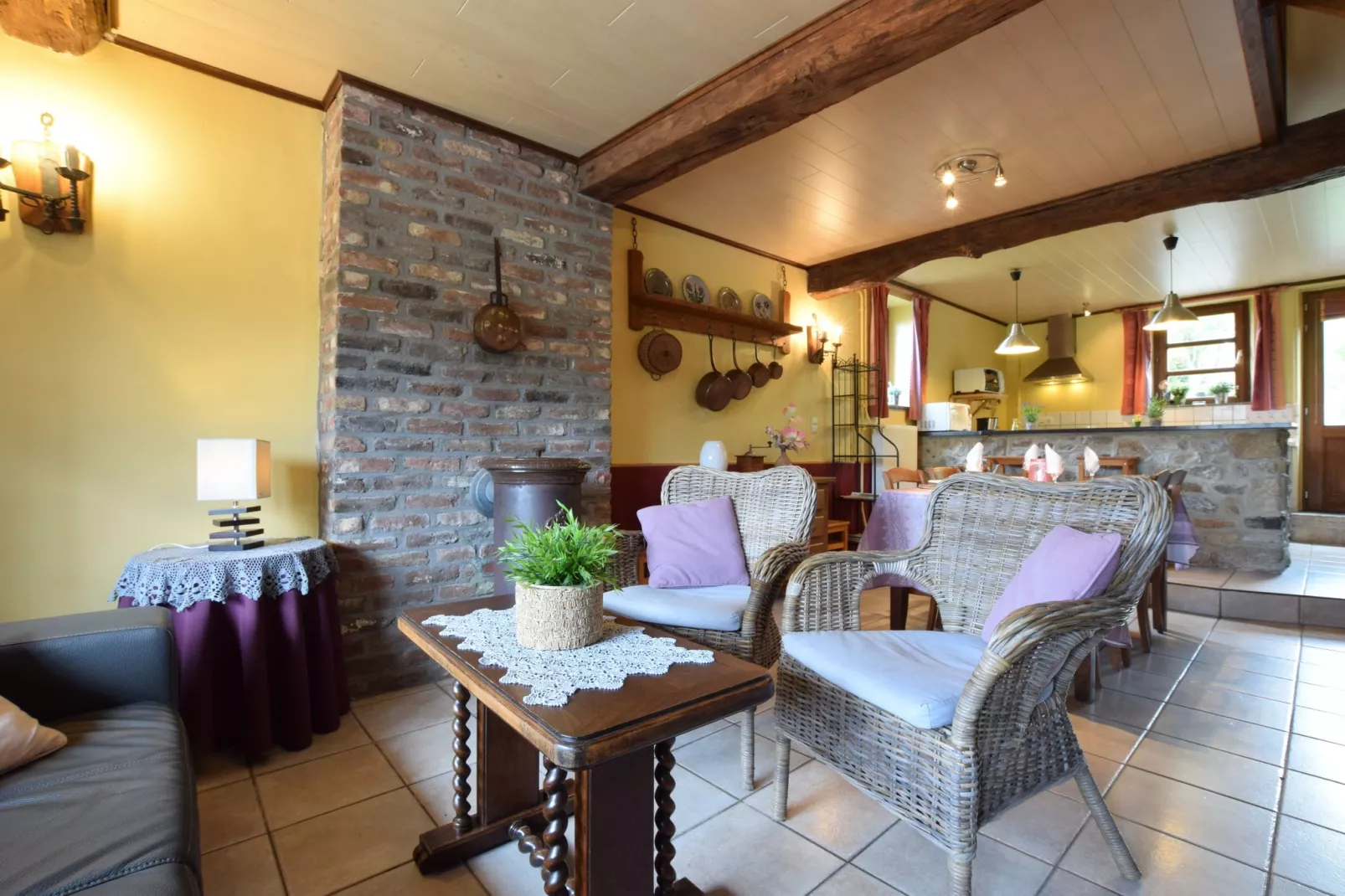 La Grange-Living room