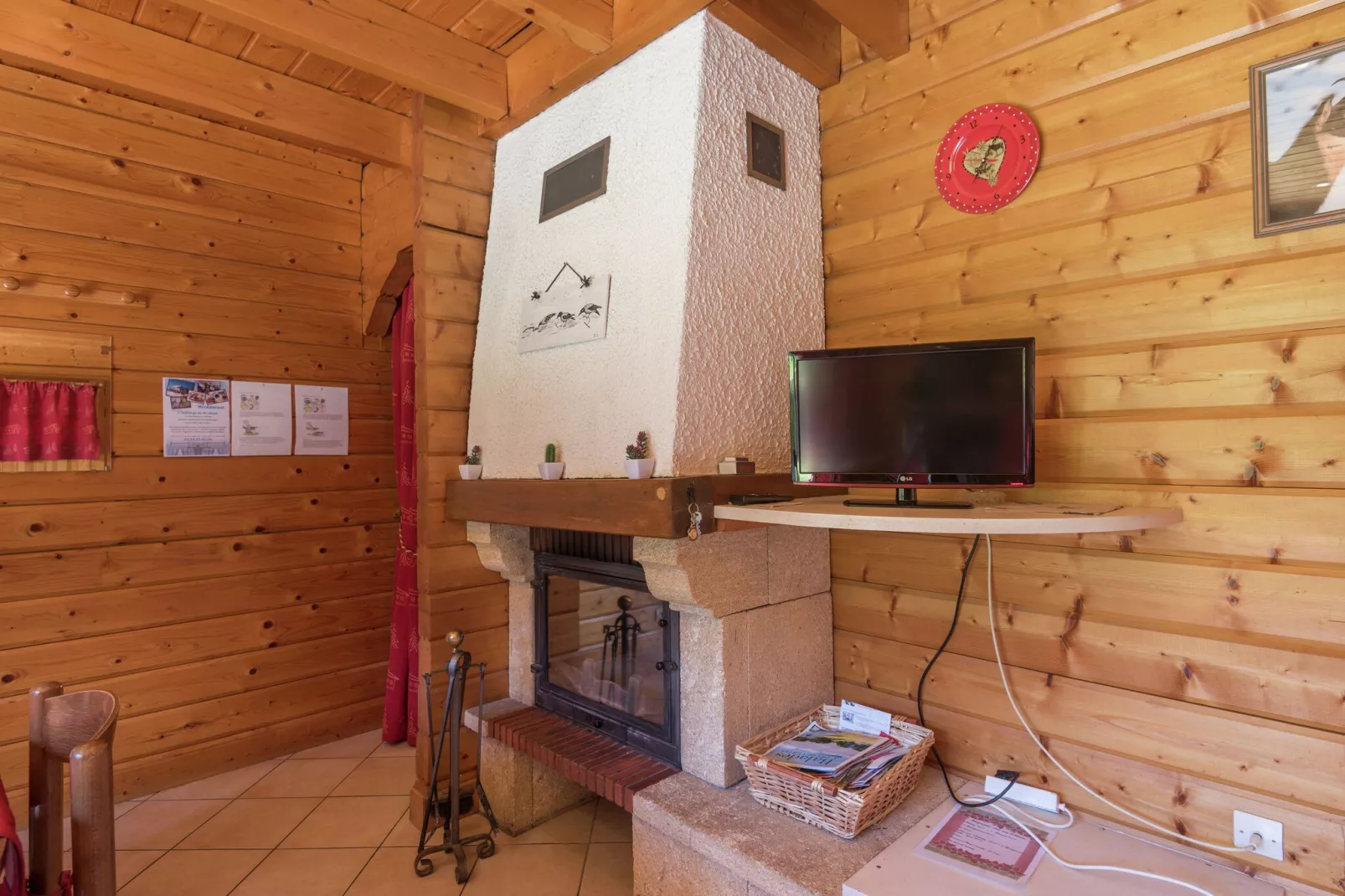 Le Chamois-Living room