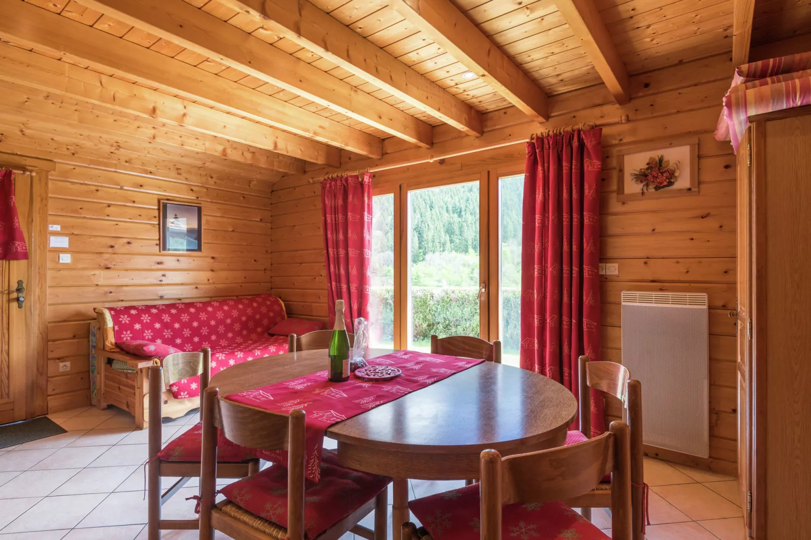 Le Chamois-Dining room
