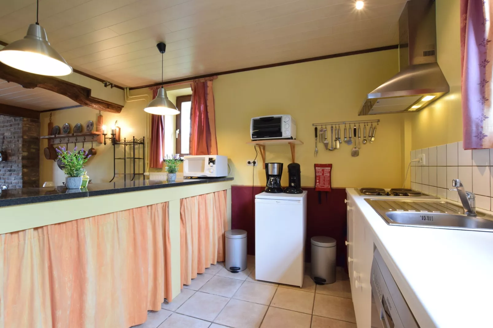 La Grange-Kitchen