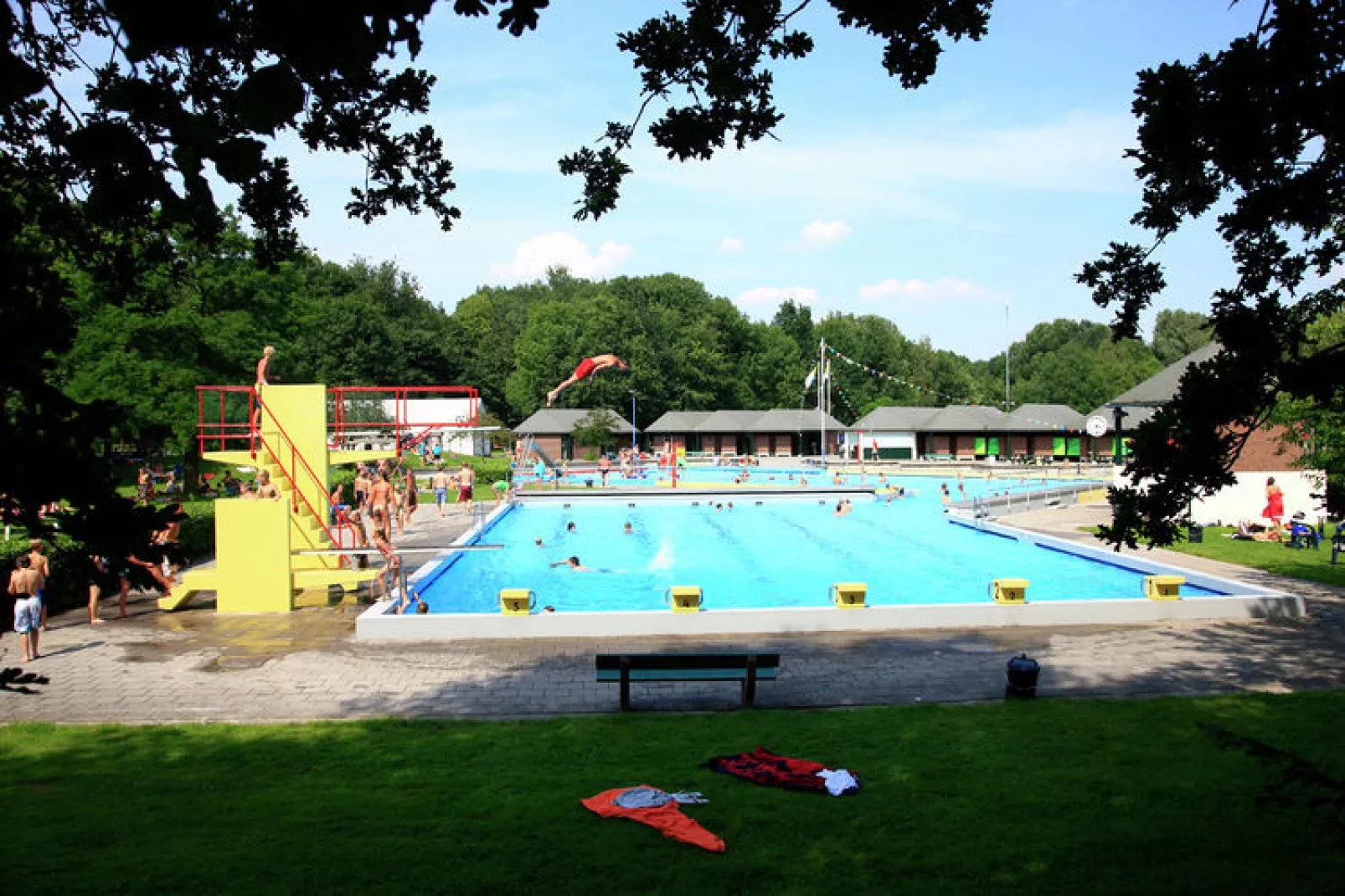 Hunzepark 1-Park facilities