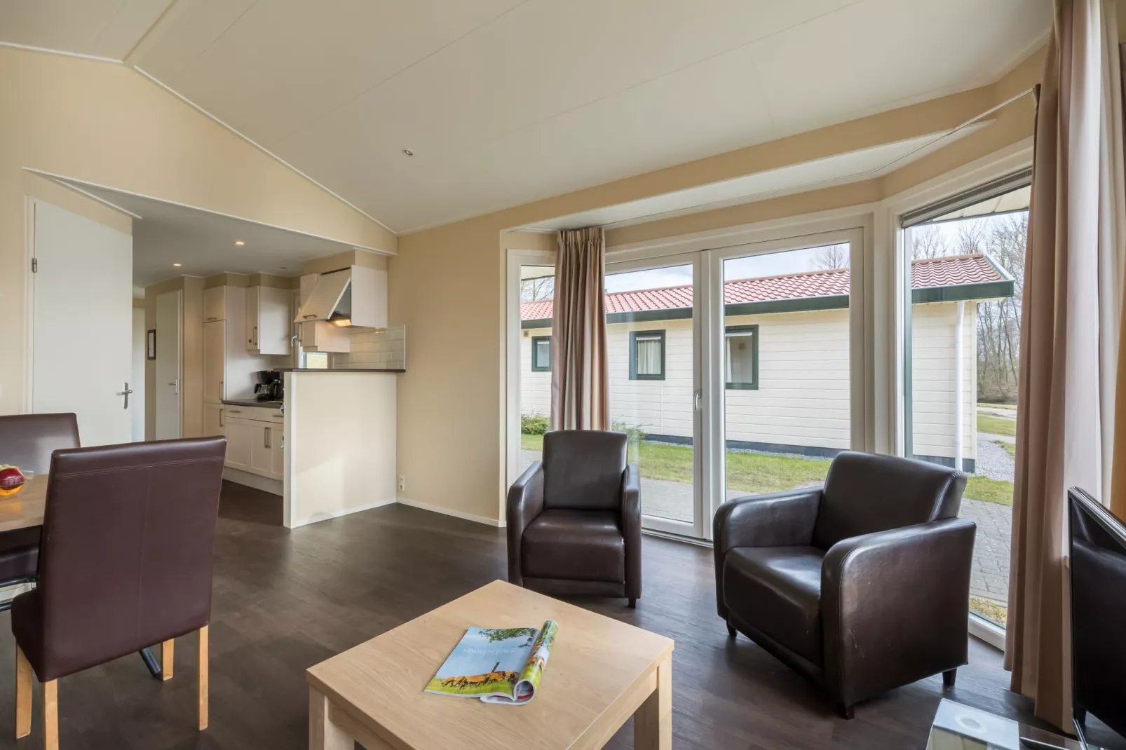 Hunzepark 1-Living room