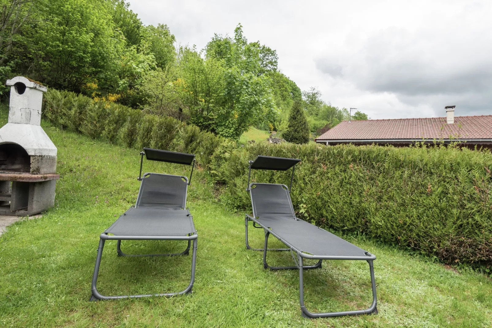 Le Chamois-Gardens summer