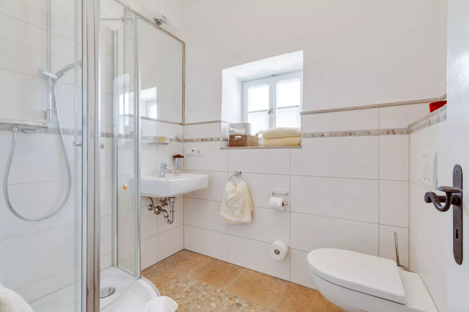 Alter Pfarrhof-Bathroom