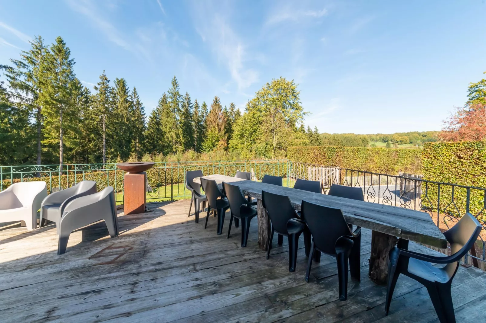 Chalet Bleu-Terrace balcony