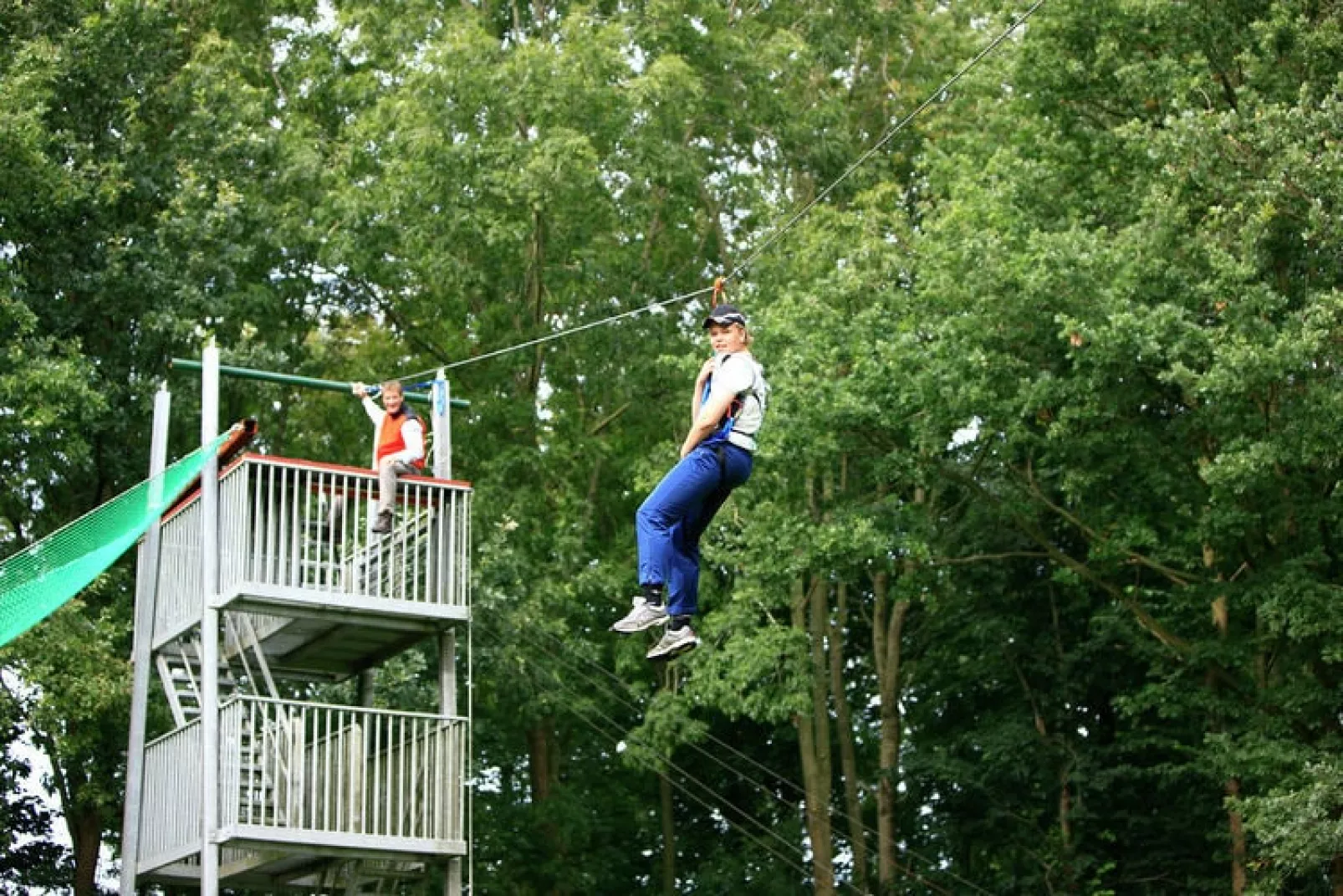 Hunzepark 1-Park facilities