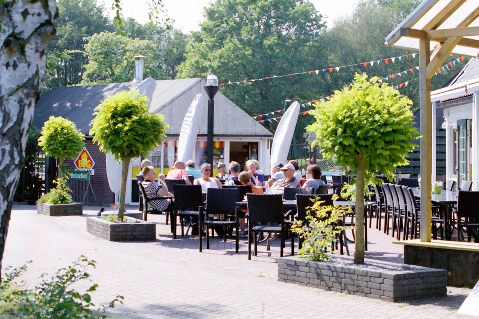 Hunzepark 1-Park facilities