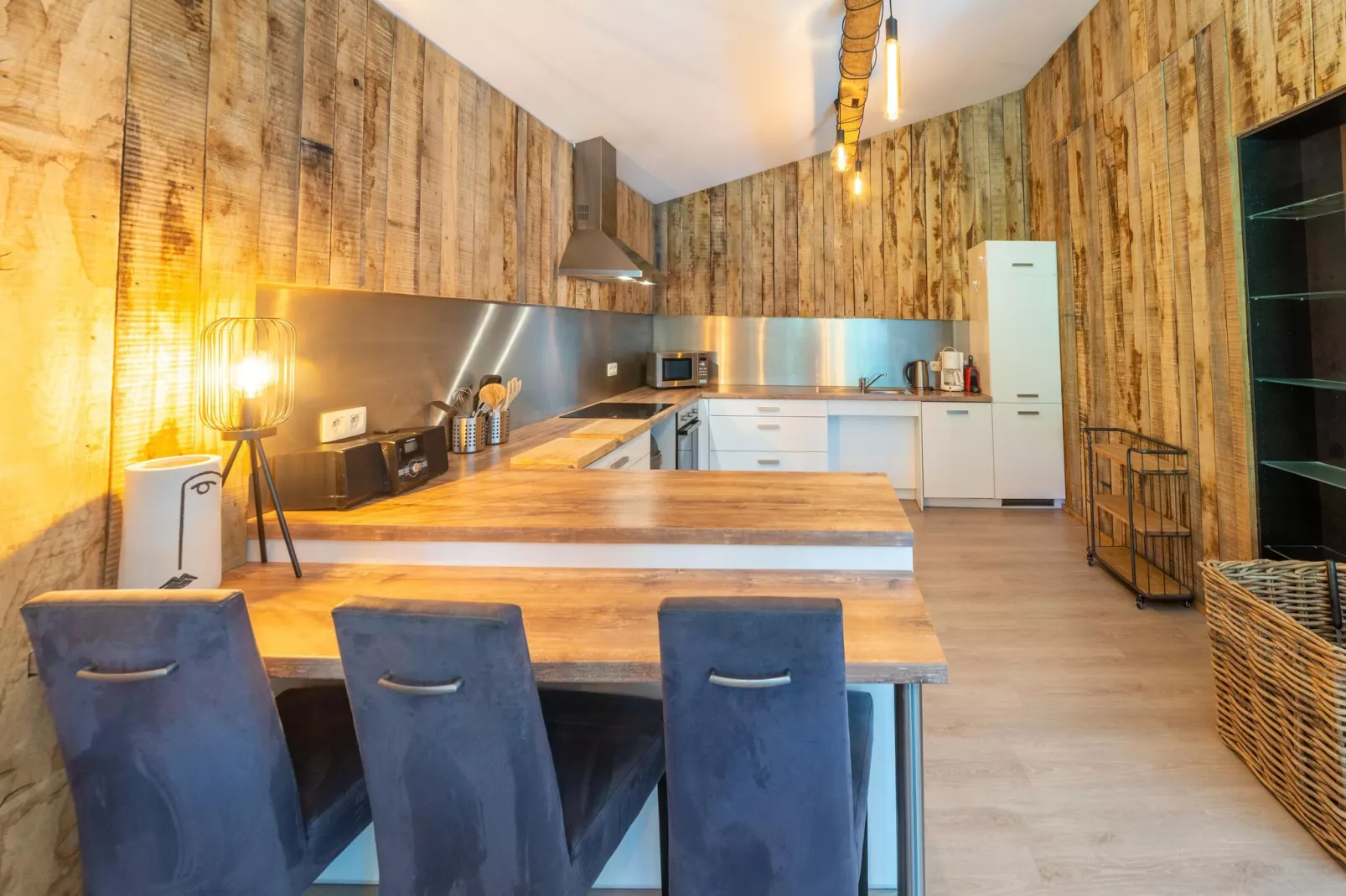 Chalet Bleu-Dining room