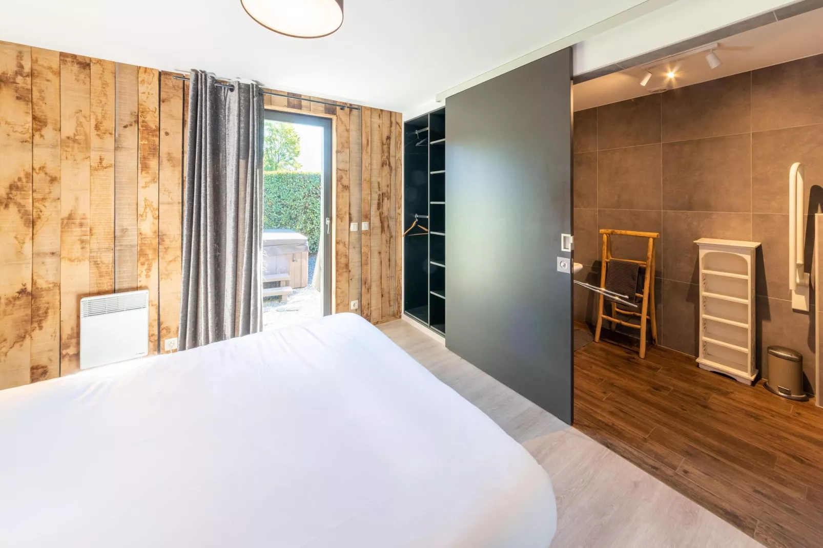 Chalet Bleu-Bedroom