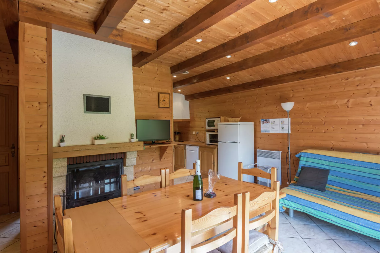 L'Ourson-Dining room