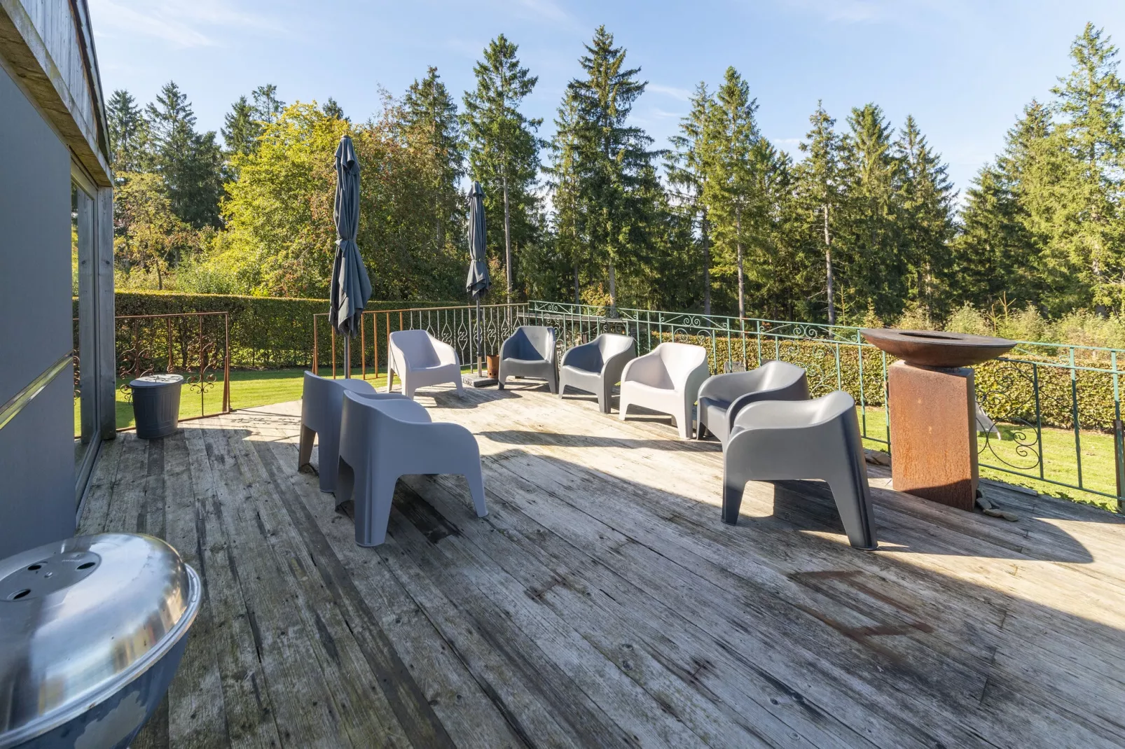 Chalet Bleu-Terrace balcony