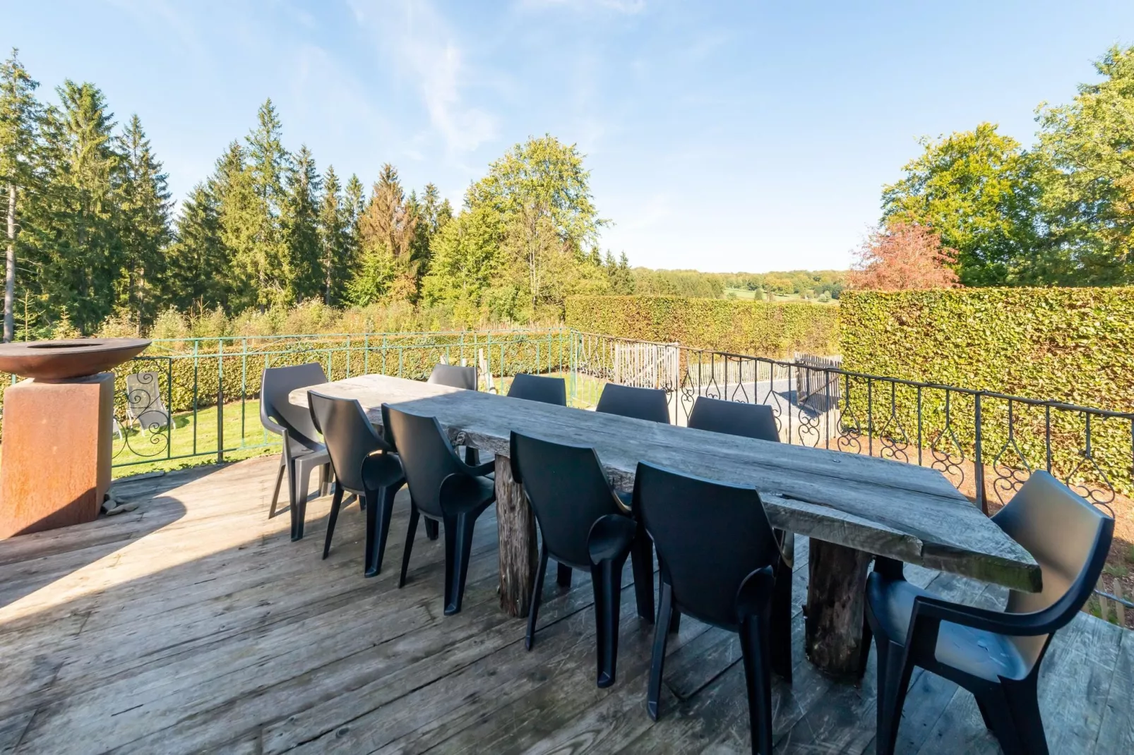 Chalet Bleu-View summer
