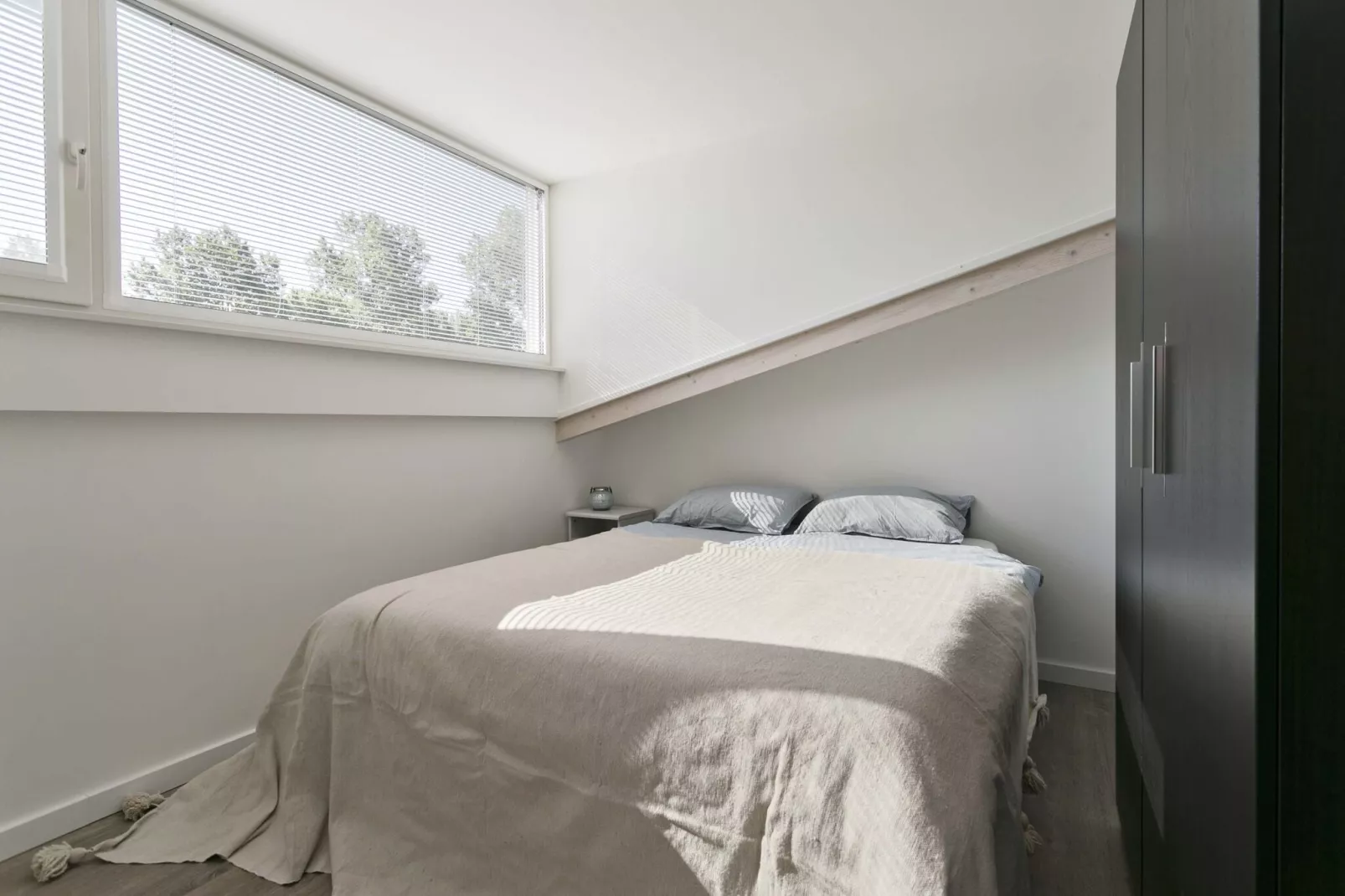 Ostrea 152-Bedroom