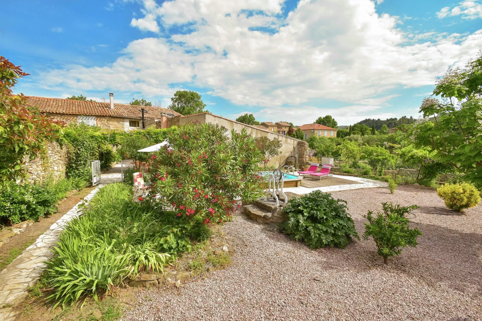 VILLA - FELINES MINERVOIS-Exterior summer