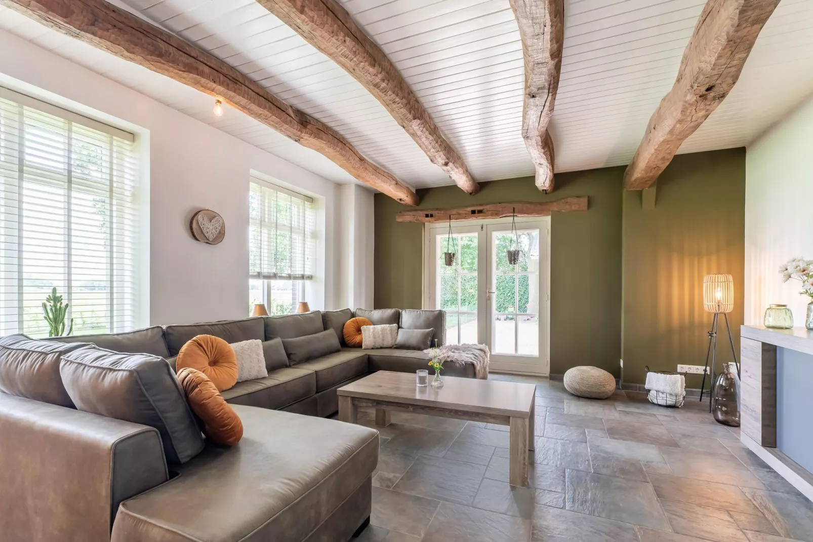 Hoeve Grenszicht-Living room