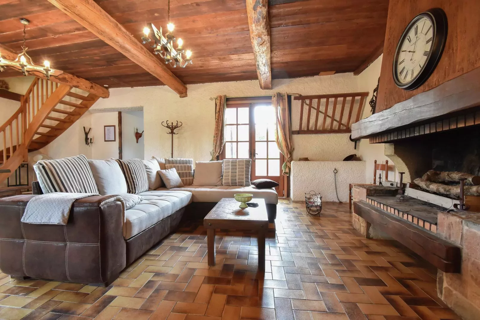 VILLA - FELINES MINERVOIS-Living room