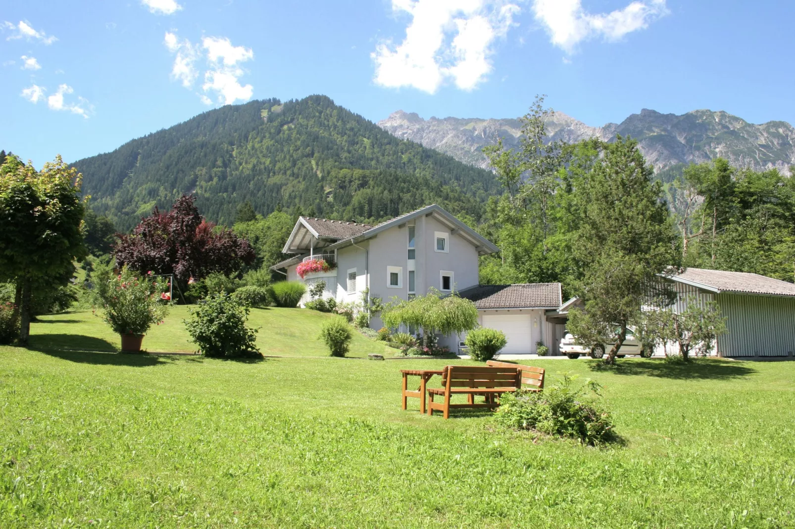 Bianca-Exterior in summer