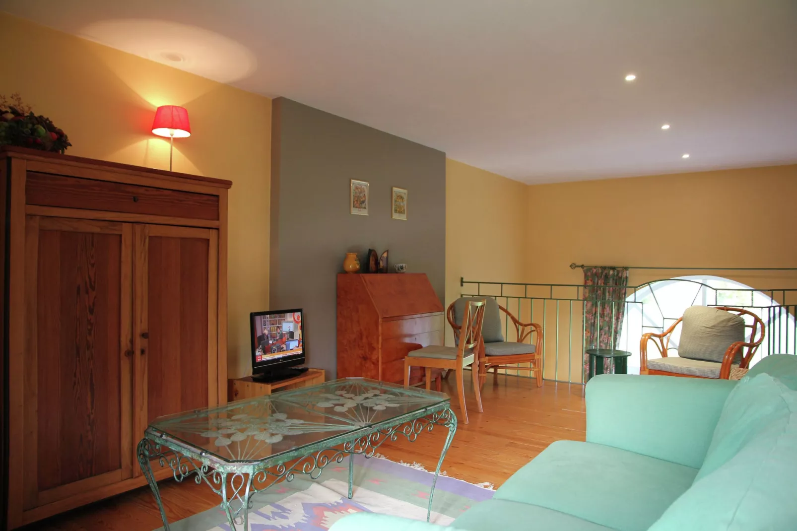 Le Clos du Château-Living room