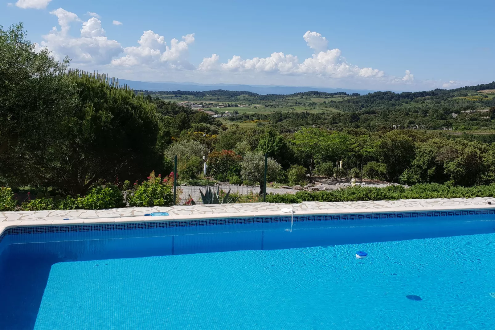 Cristal de Roche-View summer