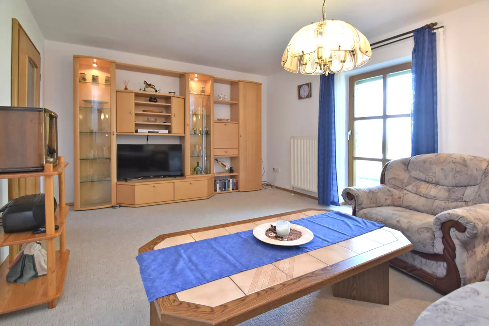 Holecek-Living room