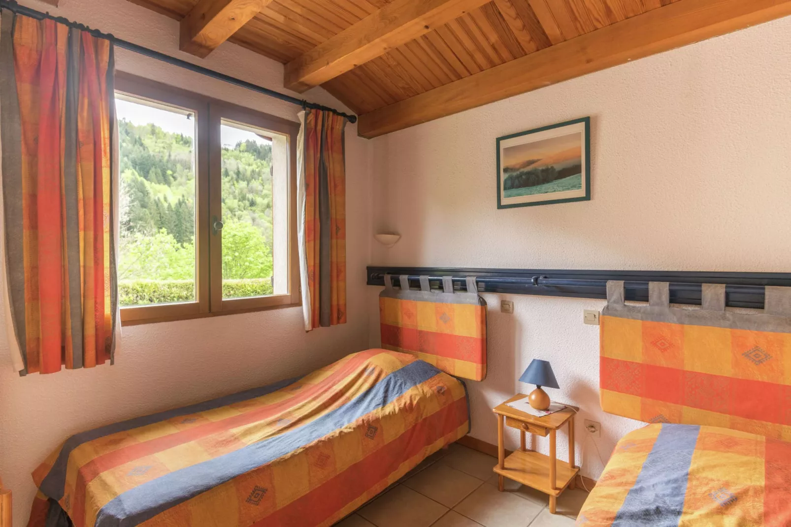 La Marmotte-Bedroom