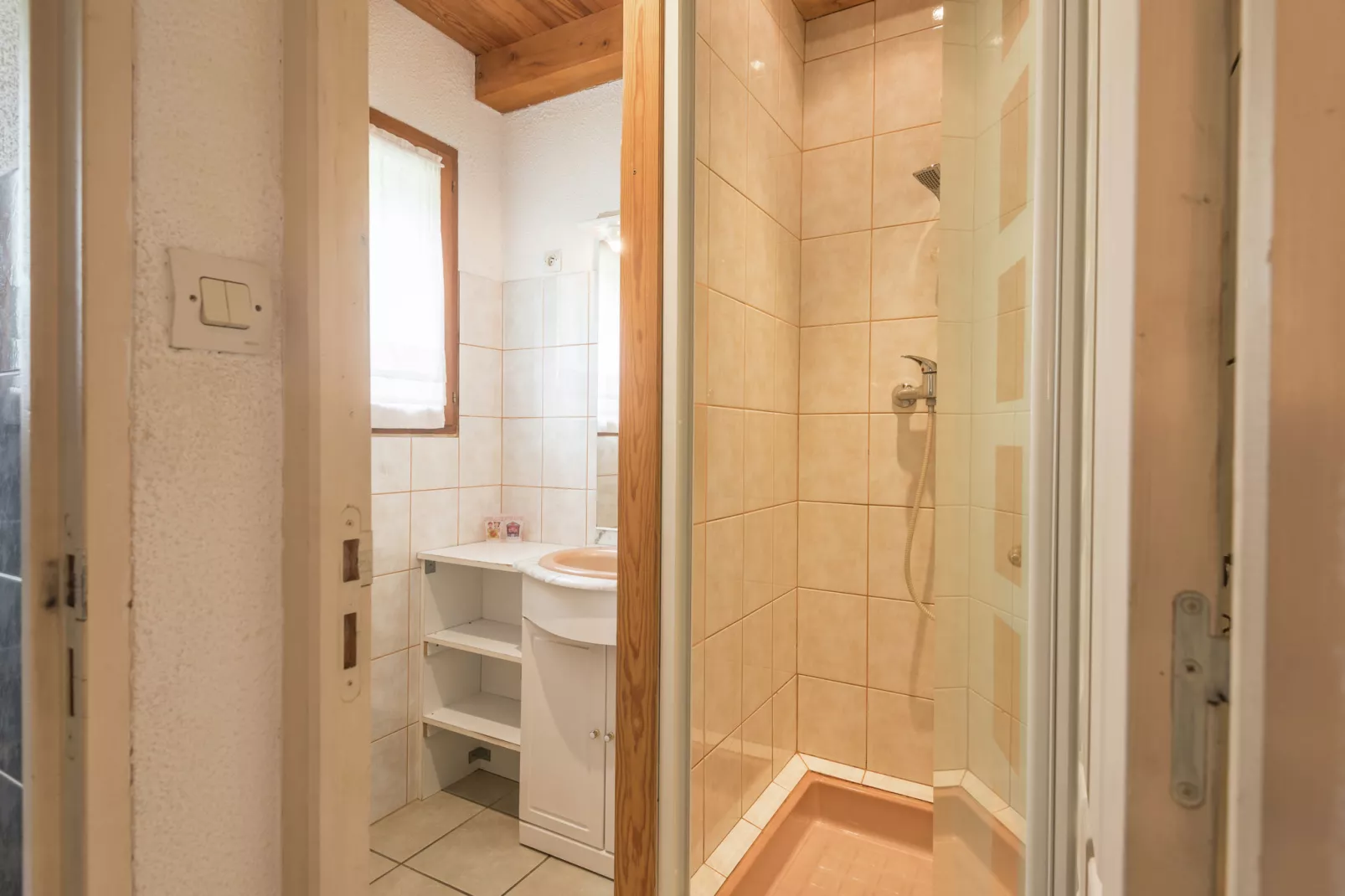 La Marmotte-Bathroom