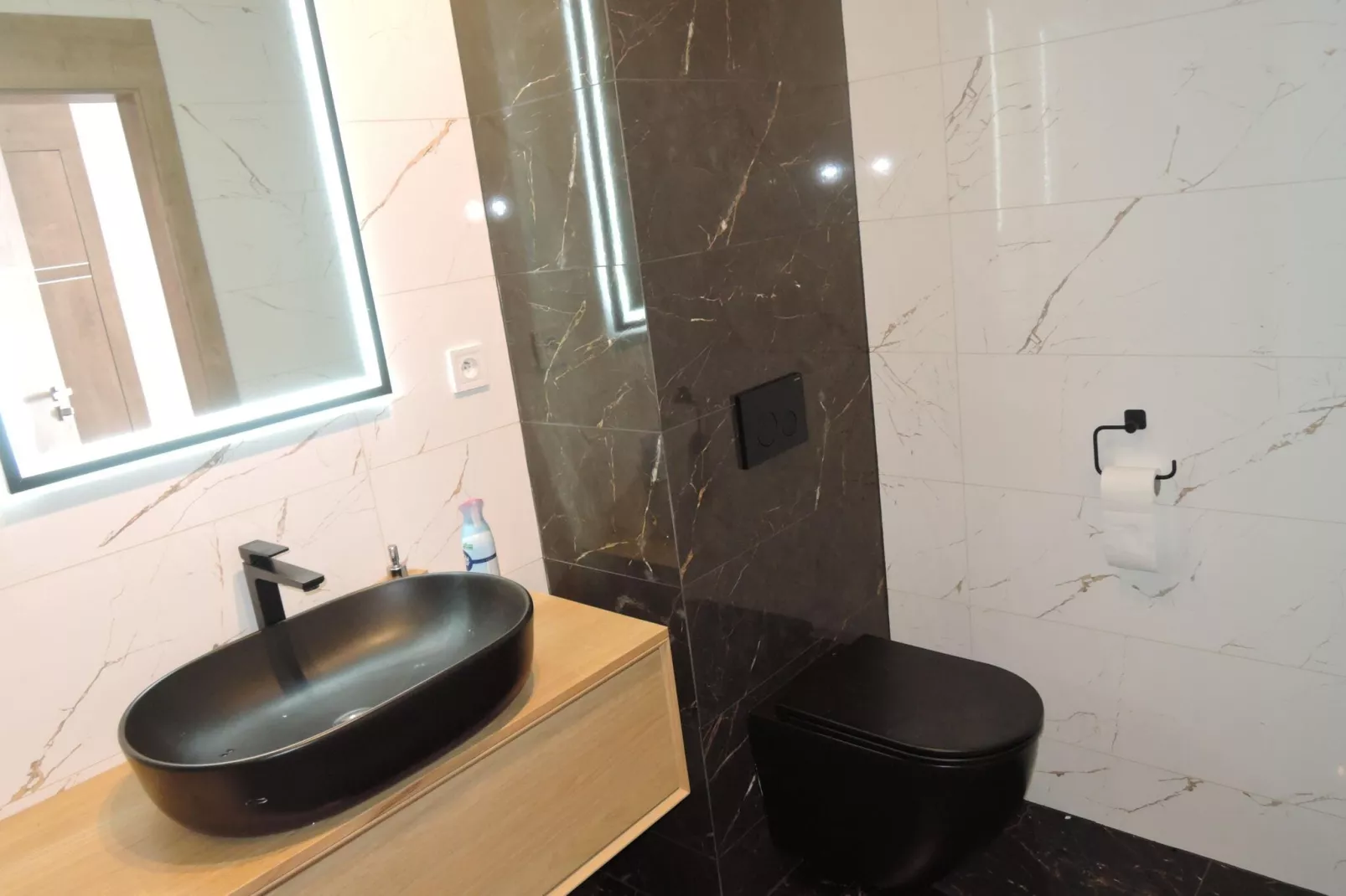Dom z prywatym basenem i sauną  w Swinoujsciu dla 14 osób-Badezimmer