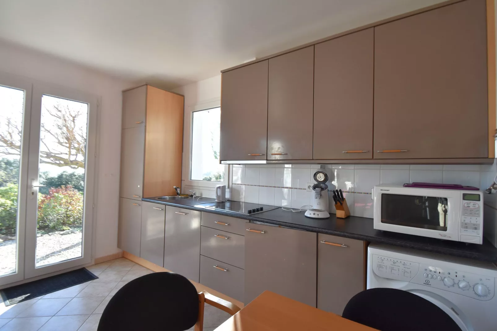 Cristal de Roche-Kitchen