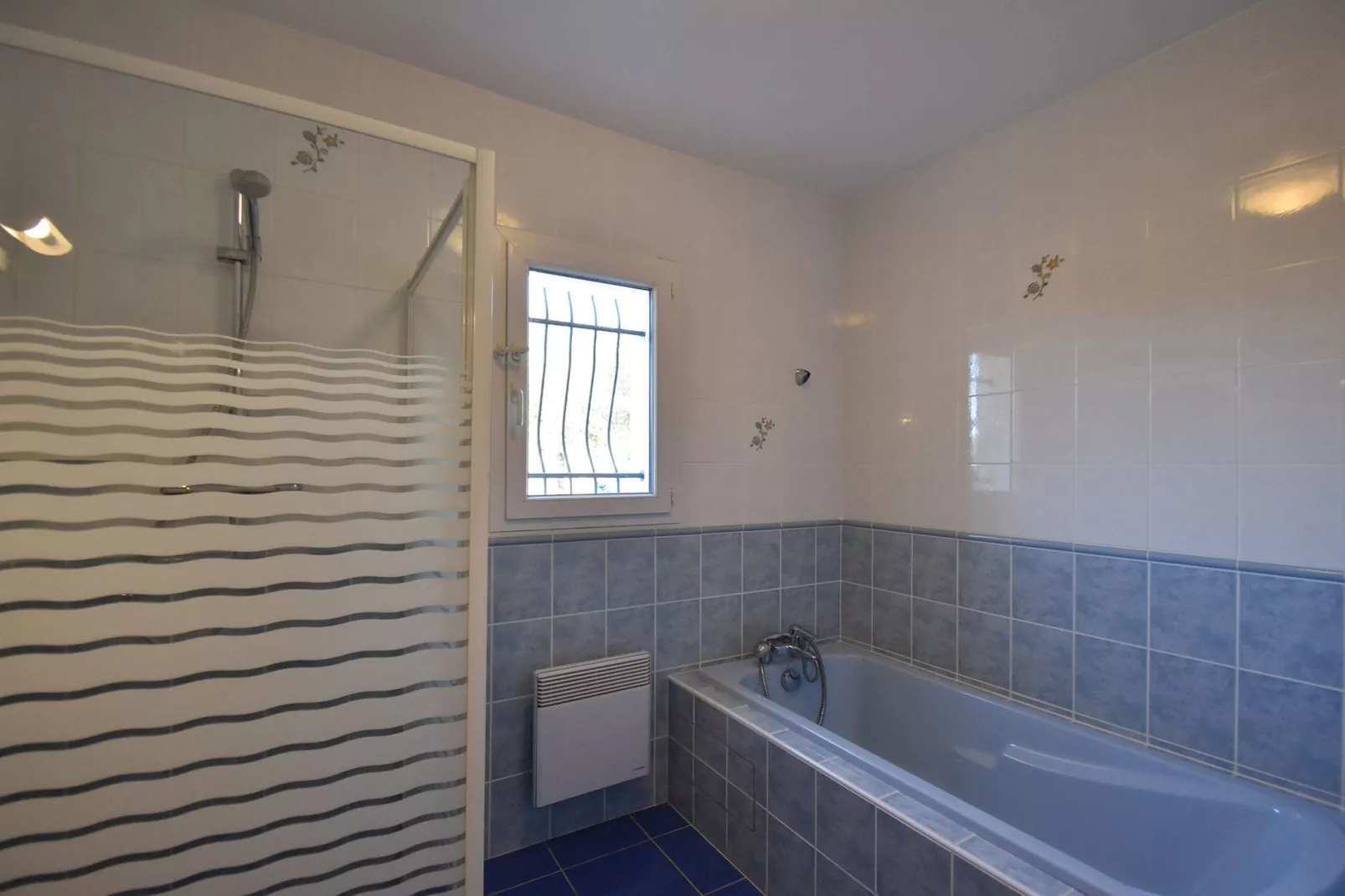 Cristal de Roche-Bathroom