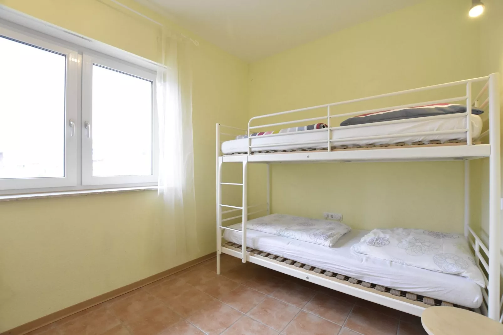 Zierow Z2B-Bedroom