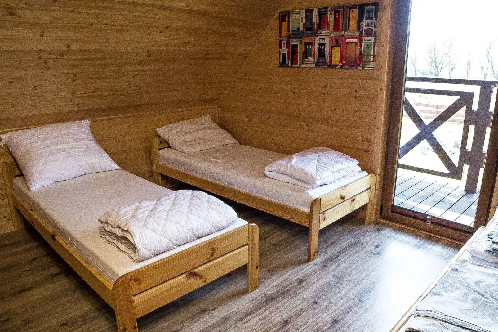 House overlooking the lake-Bedroom