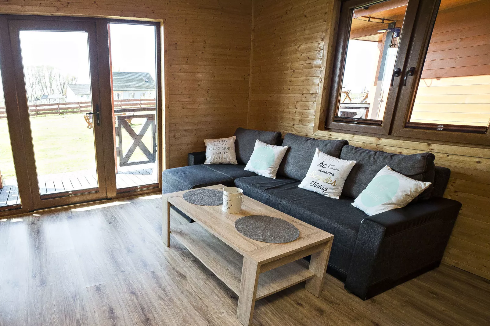 House Jamno Lake-Living room